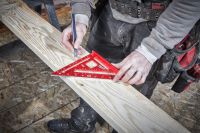 Угольник-транспортир метрический MILWAUKEE 4932472124