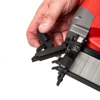 Гвоздезабиватель 18 GS с прямым магазином MILWAUKEE M18 FUEL CN18GS-0 4933451572