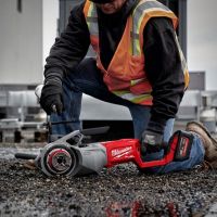 Аккумуляторный резьбонарезной инструмент для труб M18 FPT2-0C MILWAUKEE 4933478596