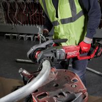 Аккумуляторный резьбонарезной инструмент для труб M18 FPT2-0C MILWAUKEE 4933478596