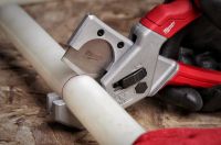 Резак усиленный для пластиковых труб heavy duty 25 мм MILWAUKEE 4932479407
