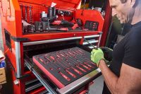 Инструментальная тележка 46˝ / 117 см, 10 полок MILWAUKEE 4932478852